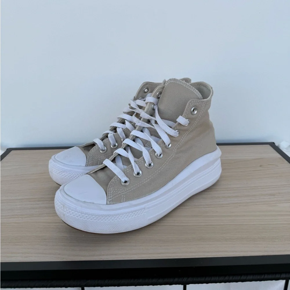 Tan converse high tops - Picture 2 of 7